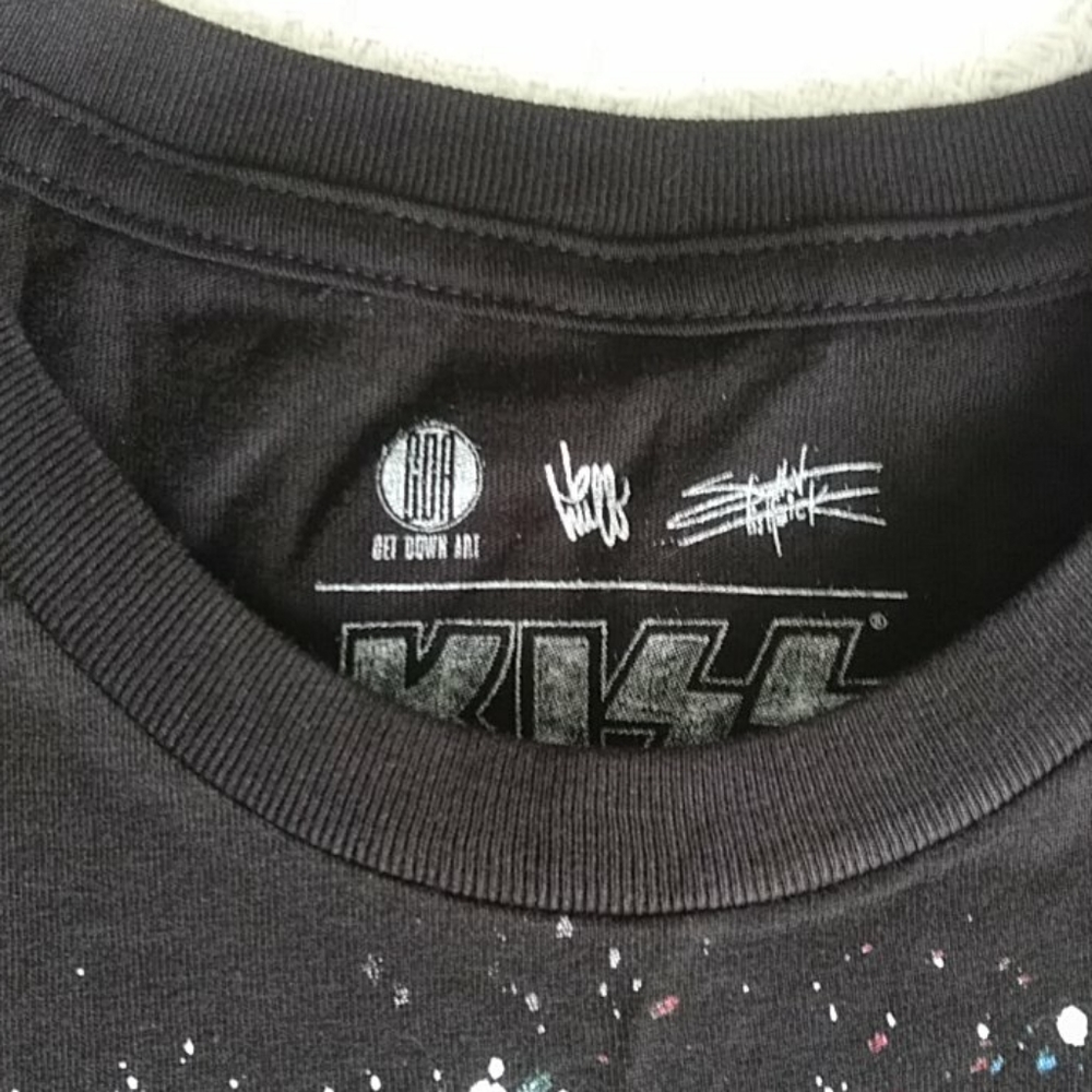 Kiss t-shirt Med Unisex NWOT - Picture 3 of 8